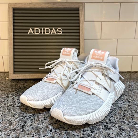 women's prophere white